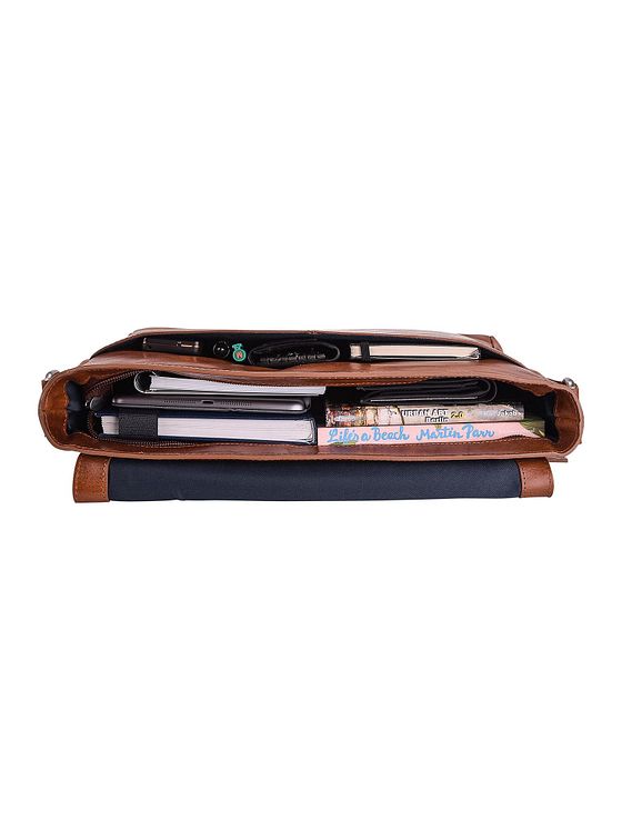 Leonhard Heyden Cambridge Messenger kožený s přihrádkou na notebook 32 cm Leonhard Heyden Cambridge Messenger kožený s přihrádkou na notebook 32 cm