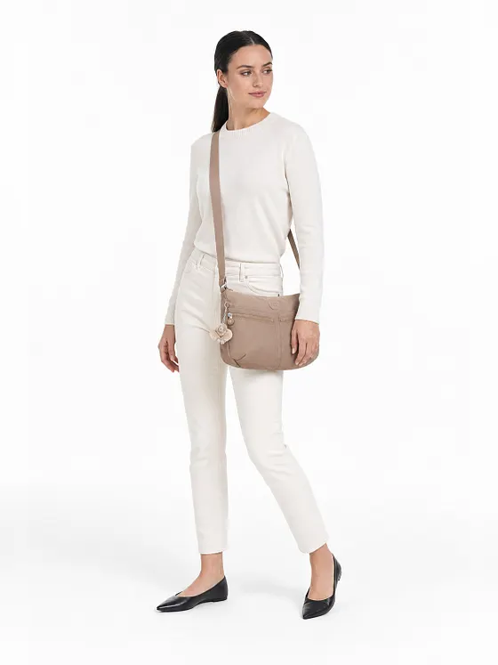 Kipling Basic Izellah Crossbody taška 33 cm Kipling Basic Izellah Crossbody taška 33 cm