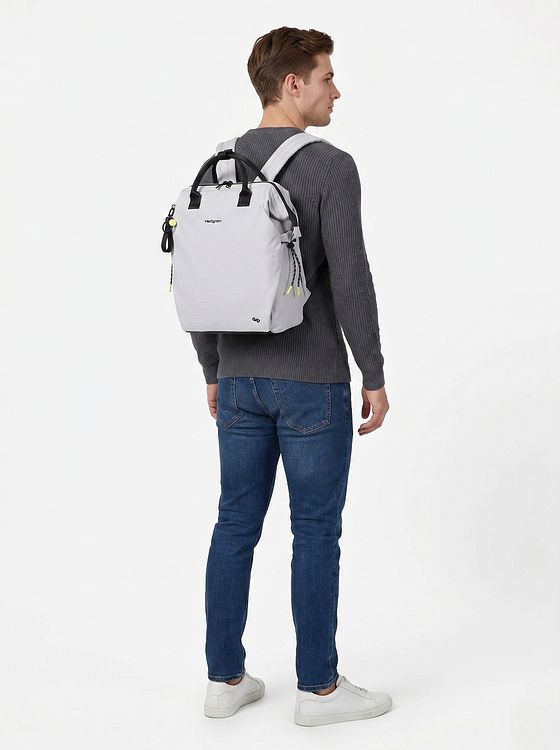 Hedgren String Daypack M 37.5 cm Laptoprum Hedgren String Daypack M 37.5 cm Laptoprum