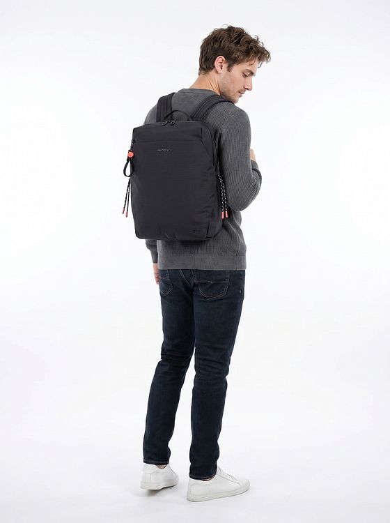 Hedgren String Daypack M 38 cm Laptoprum Hedgren String Daypack M 38 cm Laptoprum