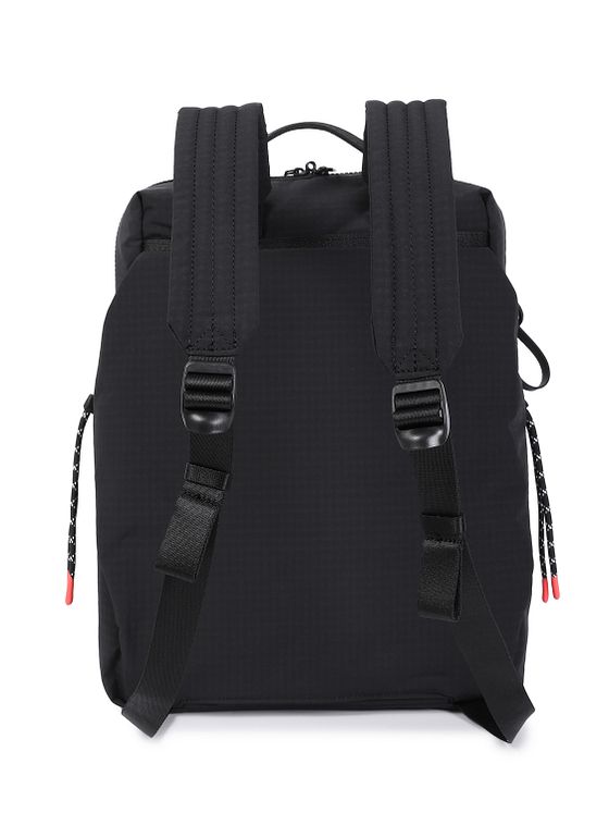Hedgren String Daypack M 38 cm Laptoprum Hedgren String Daypack M 38 cm Laptoprum