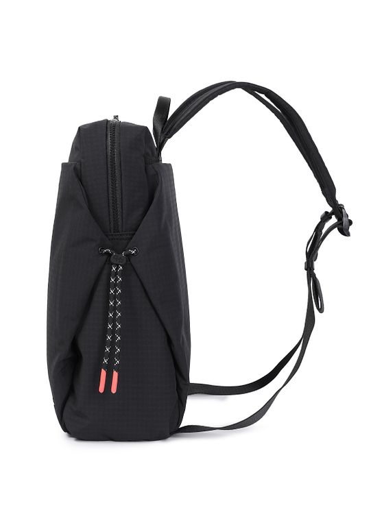 Hedgren String Daypack M 38 cm Laptoprum Hedgren String Daypack M 38 cm Laptoprum