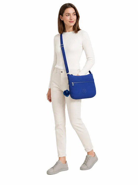 Kipling Basic Arto Crossbody taška 29 cm Kipling Basic Arto Crossbody taška 29 cm