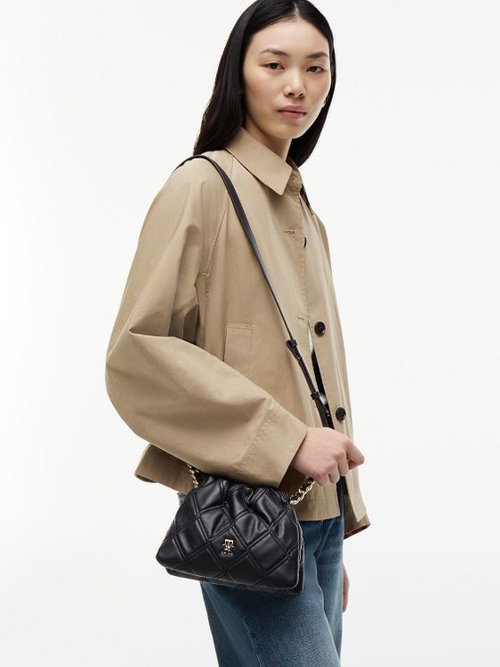 Tommy Hilfiger TH Feminine Taška přes rameno 22 cm Tommy Hilfiger TH Feminine Taška přes rameno 22 cm