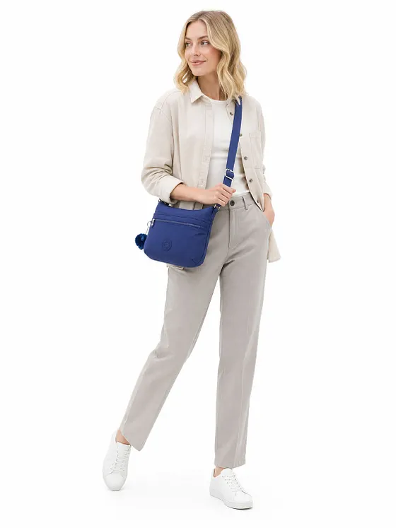 Kipling Arto Crossbody taška 29 cm Kipling Arto Crossbody taška 29 cm