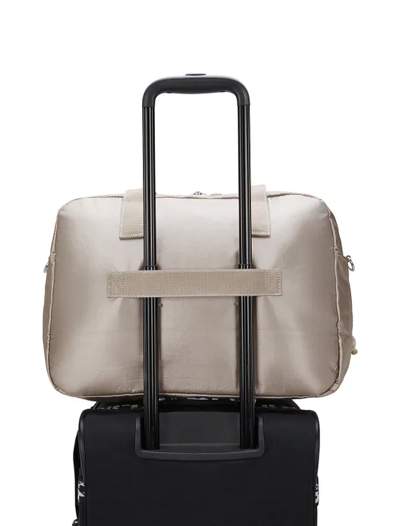 Kipling Defea Taška přes rameno 44 cm Kipling Defea Taška přes rameno 44 cm