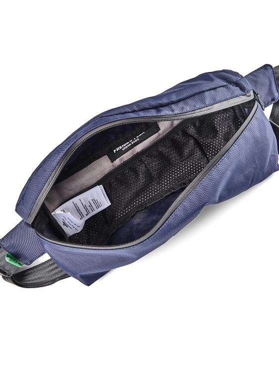 Freibeutler Pásová taška Fred RFID 32 cm Freibeutler Pásová taška Fred RFID 32 cm