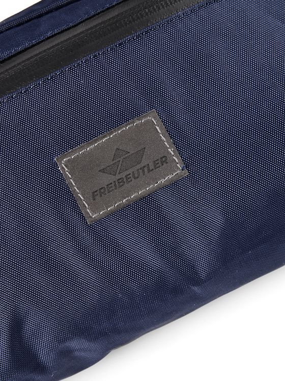 Freibeutler Pásová taška Fred RFID 32 cm Freibeutler Pásová taška Fred RFID 32 cm
