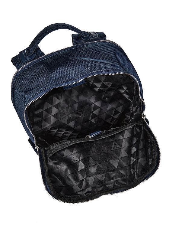 Guess Berna Business batoh 41 cm Kapsa na notebook Guess Berna Business batoh 41 cm Kapsa na notebook