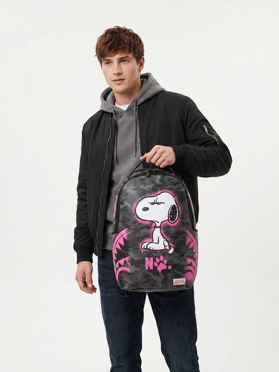Sprayground Snoopy Pink Stencil Batoh 45 cm Kapsa na notebook Sprayground Snoopy Pink Stencil Batoh 45 cm Kapsa na notebook