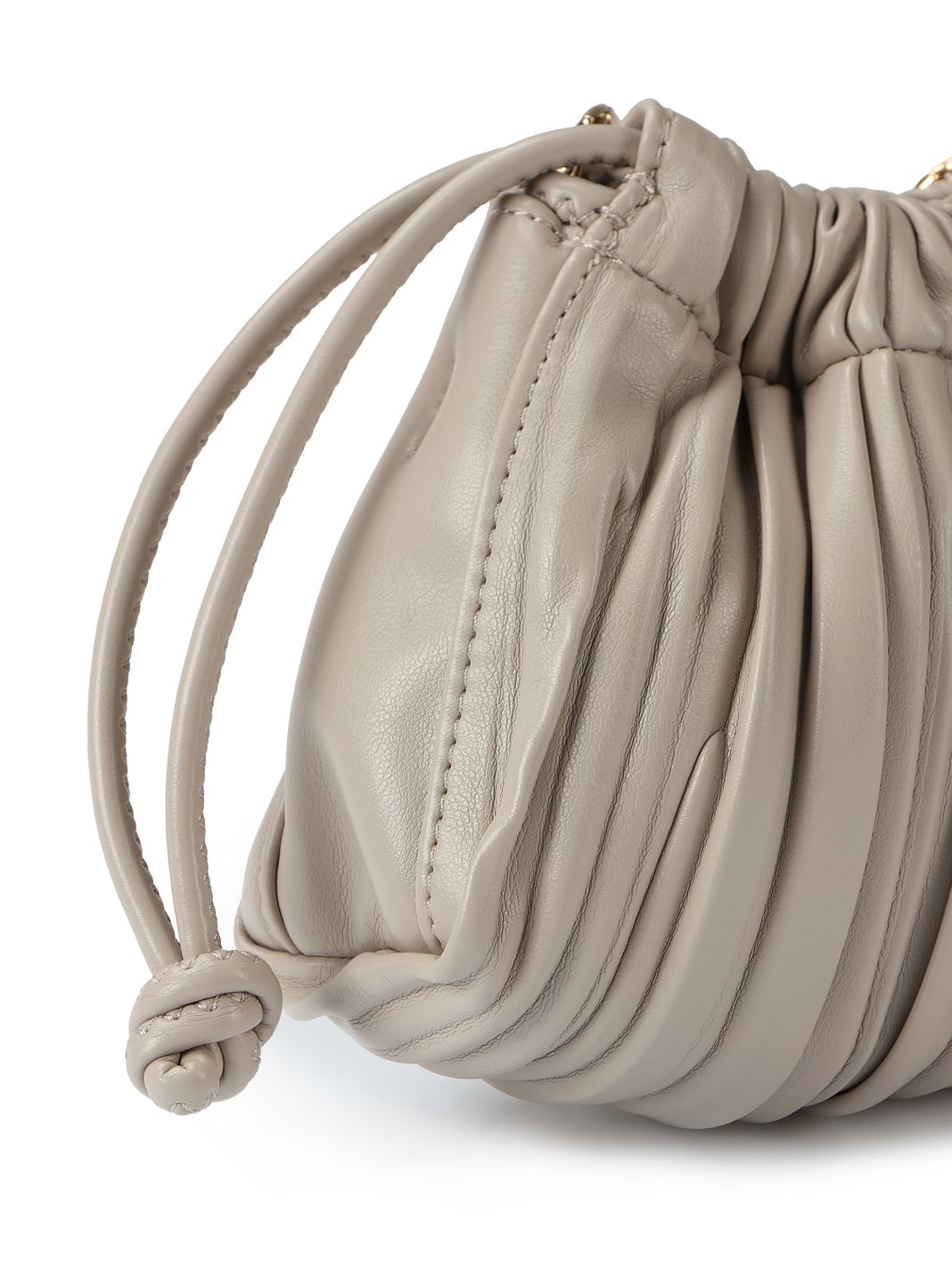 Calvin Klein Drawstring Crossbody-laukku 20 cm Calvin Klein Drawstring Crossbody-laukku 20 cm