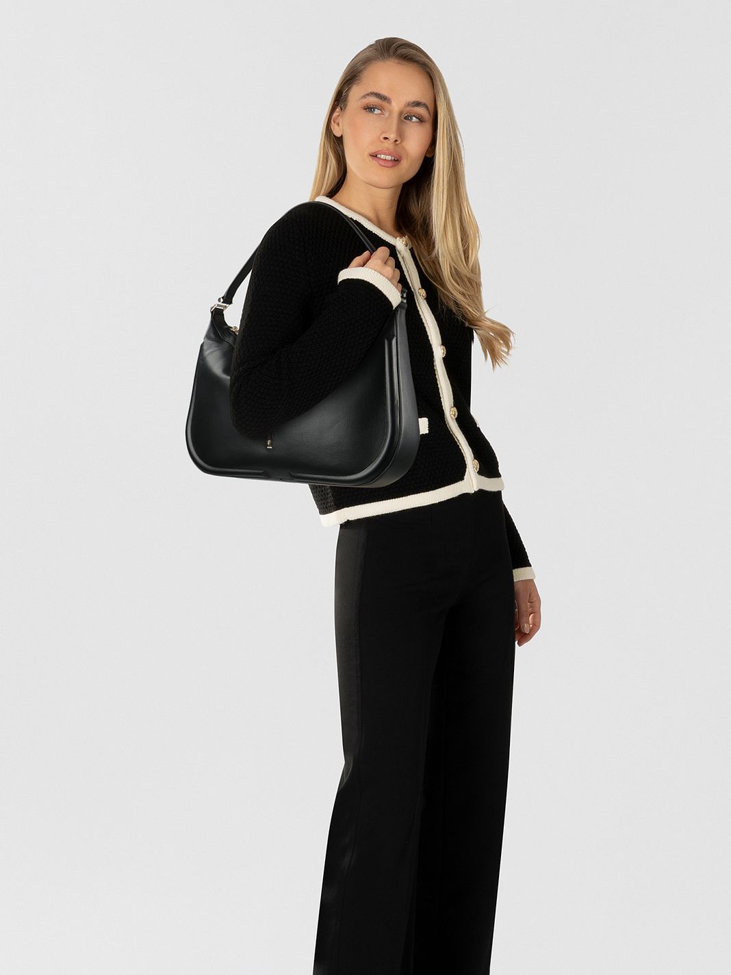 Boss Ariell Borsa a spalla M Vera Pelle 43 cm Boss Ariell Borsa a spalla M Vera Pelle 43 cm
