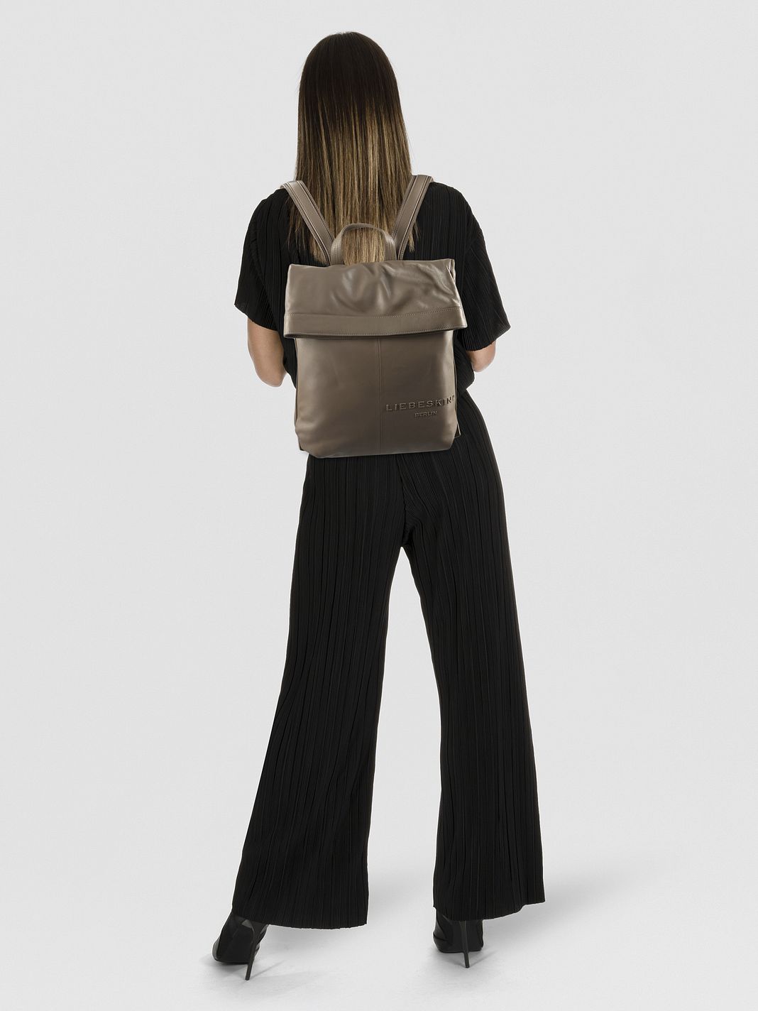 Liebeskind Elvira Zaino da giorno Vera Pelle 66 cm Vano porta PC Liebeskind Elvira Zaino da giorno Vera Pelle 66 cm Vano porta PC