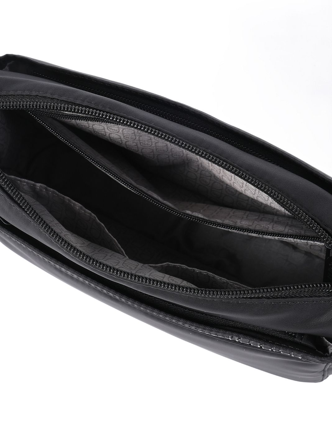Hedgren Inner City Crossbody-väska RFID-skydd 22 cm