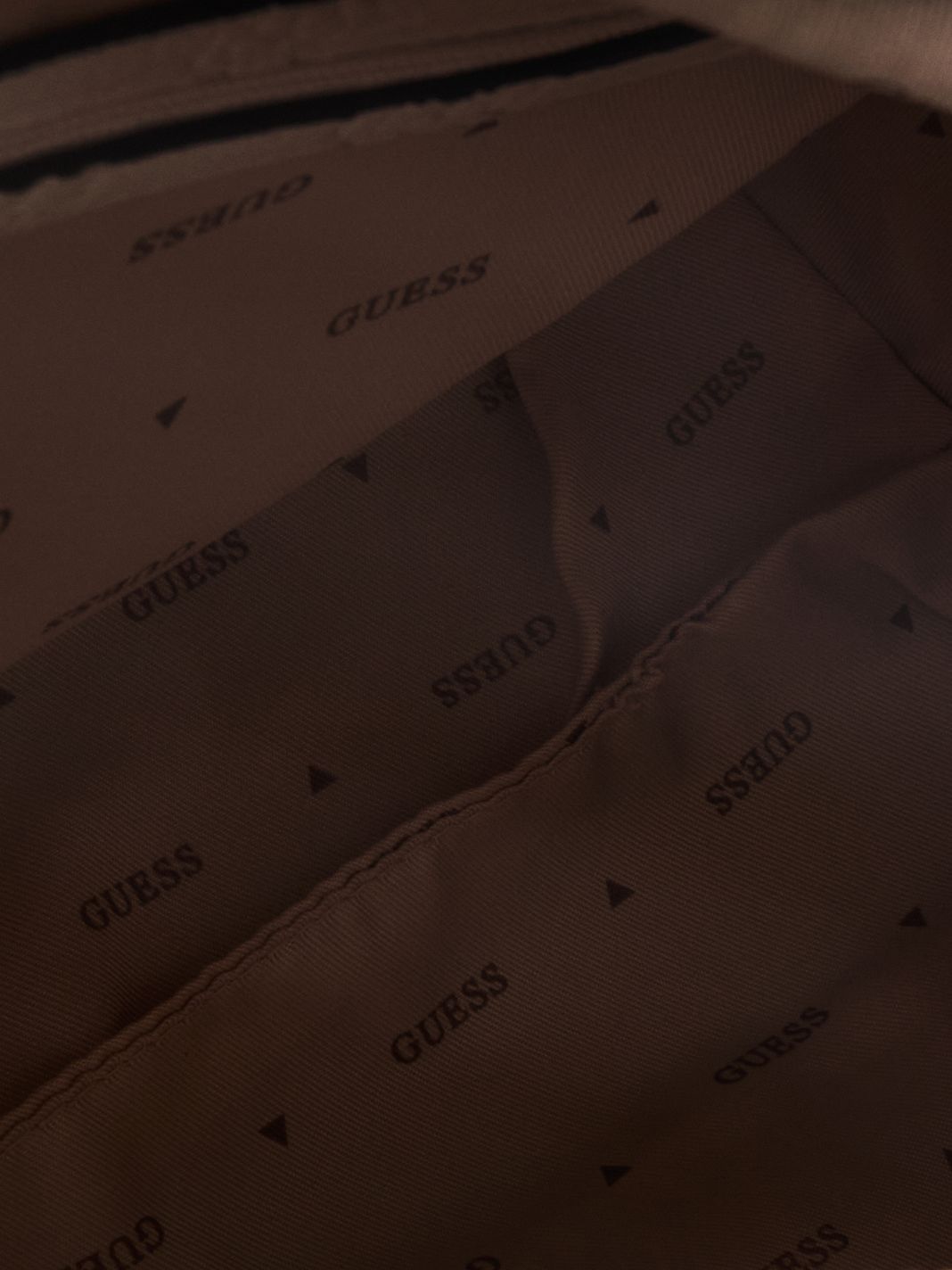 Guess Ella Borsa a spalla 40 cm Guess Ella Borsa a spalla 40 cm