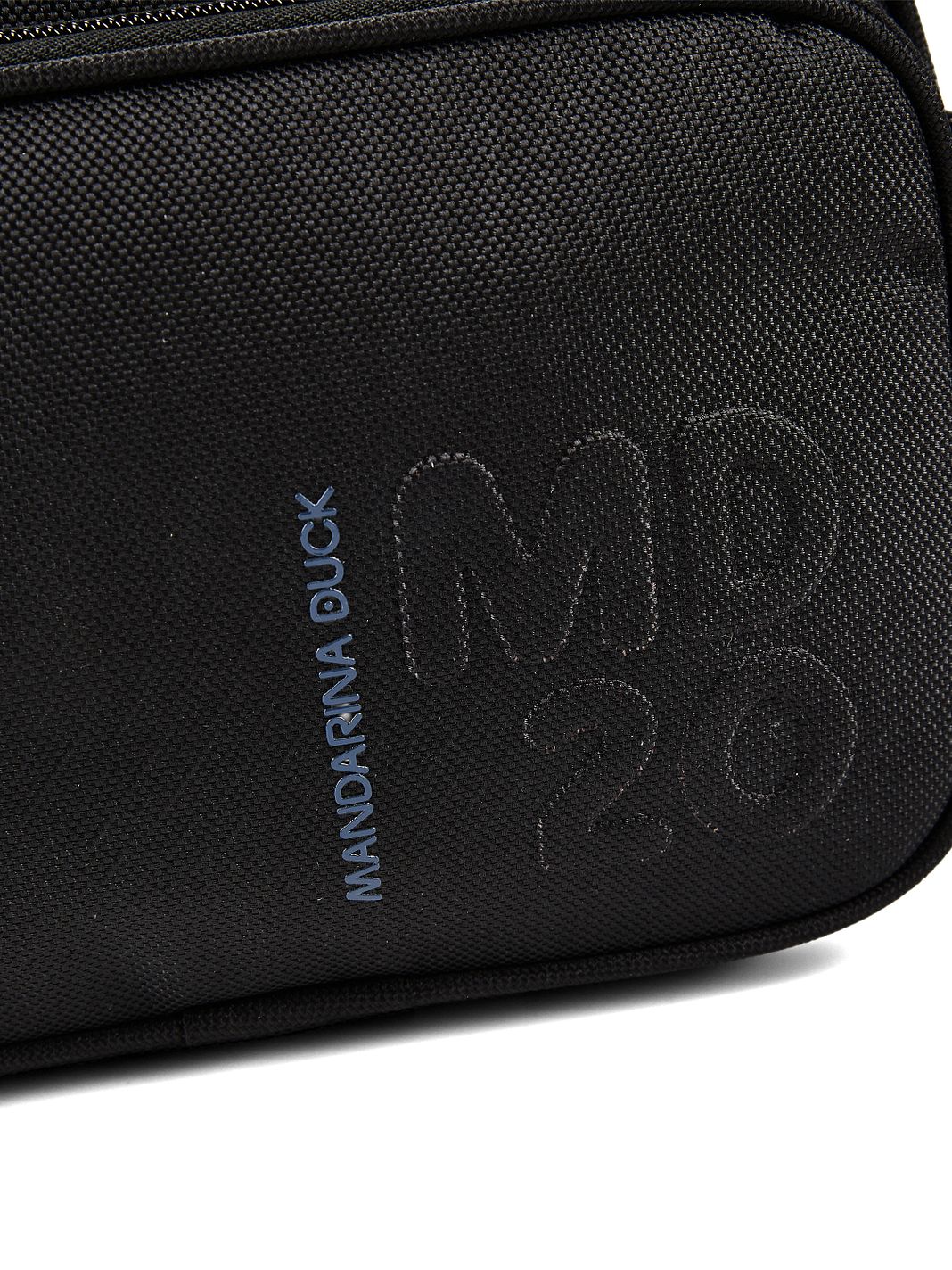 Mandarina Duck MD20 Borsa a tracolla 24 cm Mandarina Duck MD20 Borsa a tracolla 24 cm