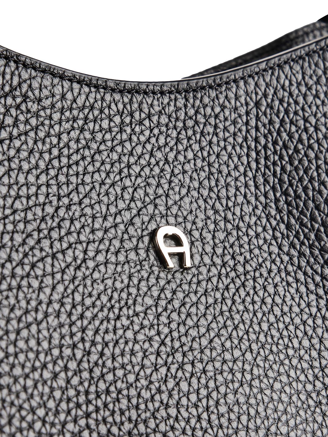AIGNER Carré soft Borsa a spalla Vera Pelle 59.5 cm AIGNER Carré soft Borsa a spalla Vera Pelle 59.5 cm