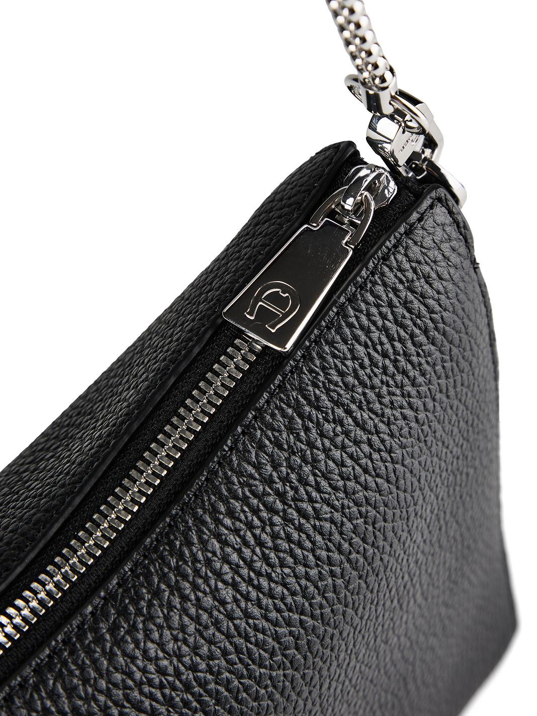 AIGNER Ivy Borsa a spalla Vera Pelle 27 cm AIGNER Ivy Borsa a spalla Vera Pelle 27 cm