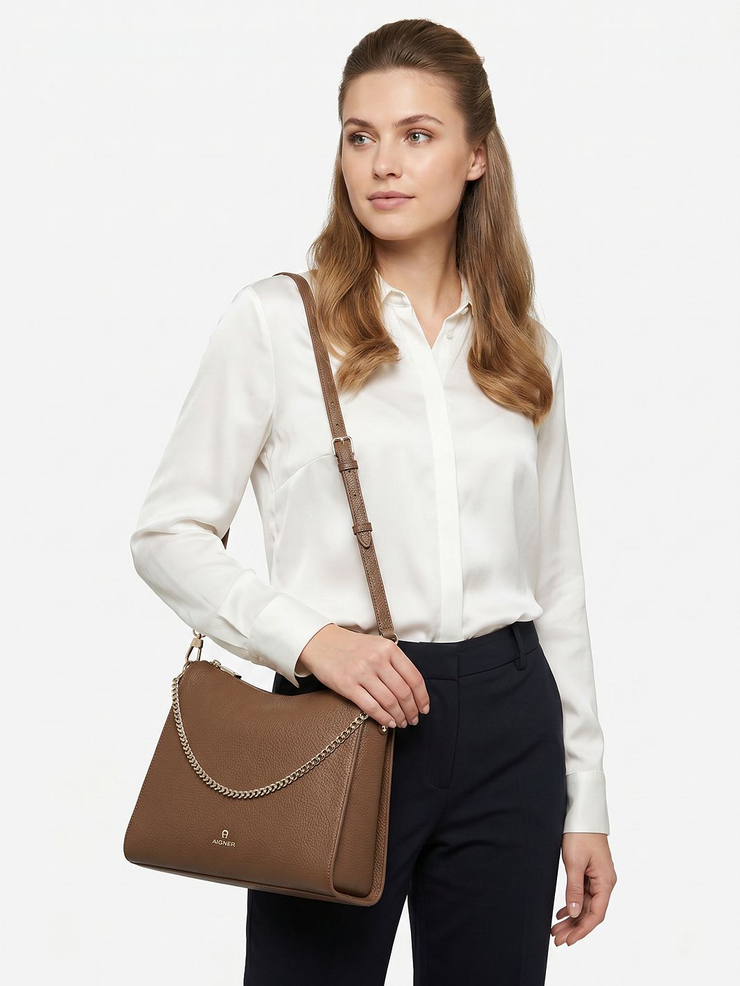 AIGNER Ivy Borsa a spalla Vera Pelle 27 cm AIGNER Ivy Borsa a spalla Vera Pelle 27 cm