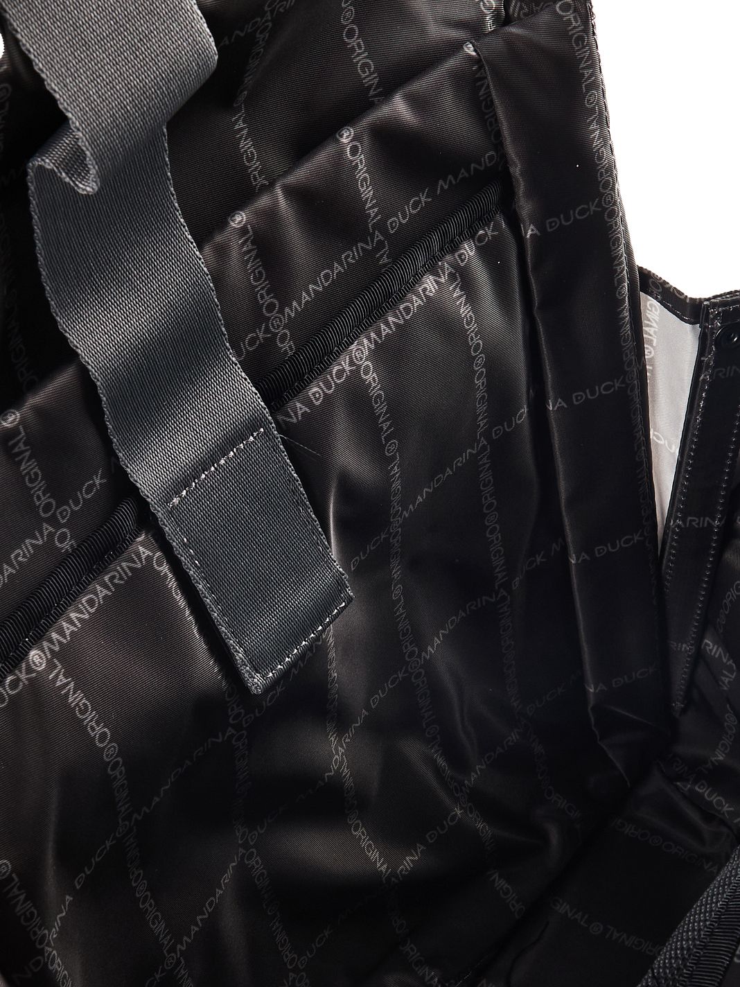 Mandarina Duck District Arkireppu 40 cm Kannettavan tietokoneen taskun syvyys