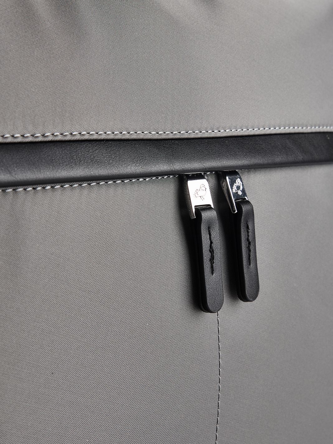 Mandarina Duck Hunter Portfölj 42 cm Laptopfack Mandarina Duck Hunter Portfölj 42 cm Laptopfack