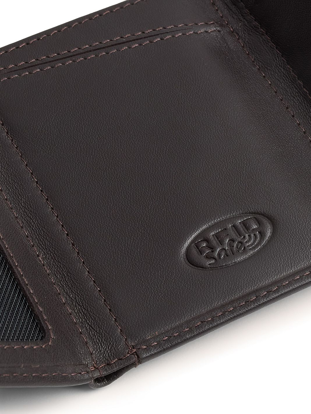 The Chesterfield Brand Zadar Portafoglio Protezione RFID Vera Pelle 7.5 cm