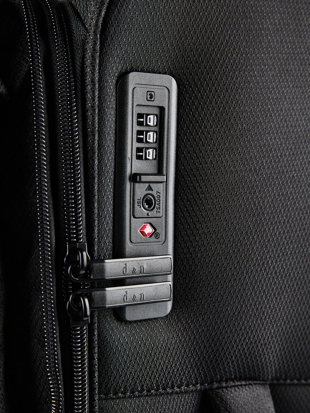 d & n Travel Line 9804 4 ruote Set di valigie 3 pezzi espandibile d & n Travel Line 9804 4 ruote Set di valigie 3 pezzi espandibile