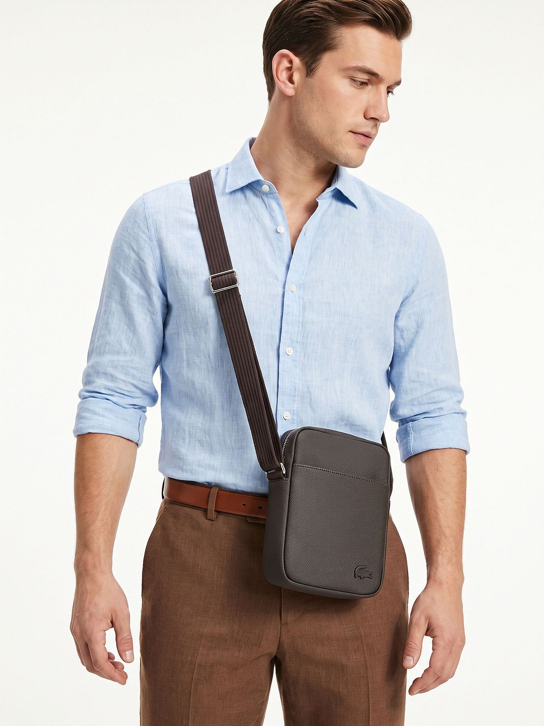 Lacoste Core Essentials Men S Classic Crossbody taske 15 cm Lacoste Core Essentials Men S Classic Crossbody taske 15 cm