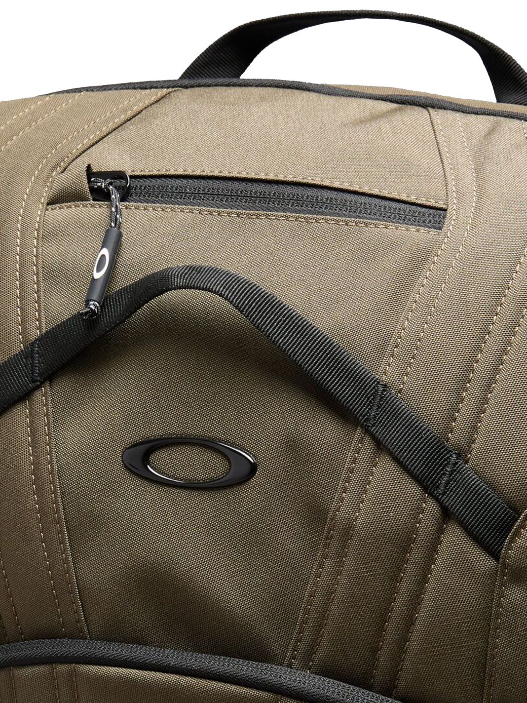 Oakley Enduro 25 L Zaino da giorno 42 cm Vano porta PC Oakley Enduro 25 L Zaino da giorno 42 cm Vano porta PC