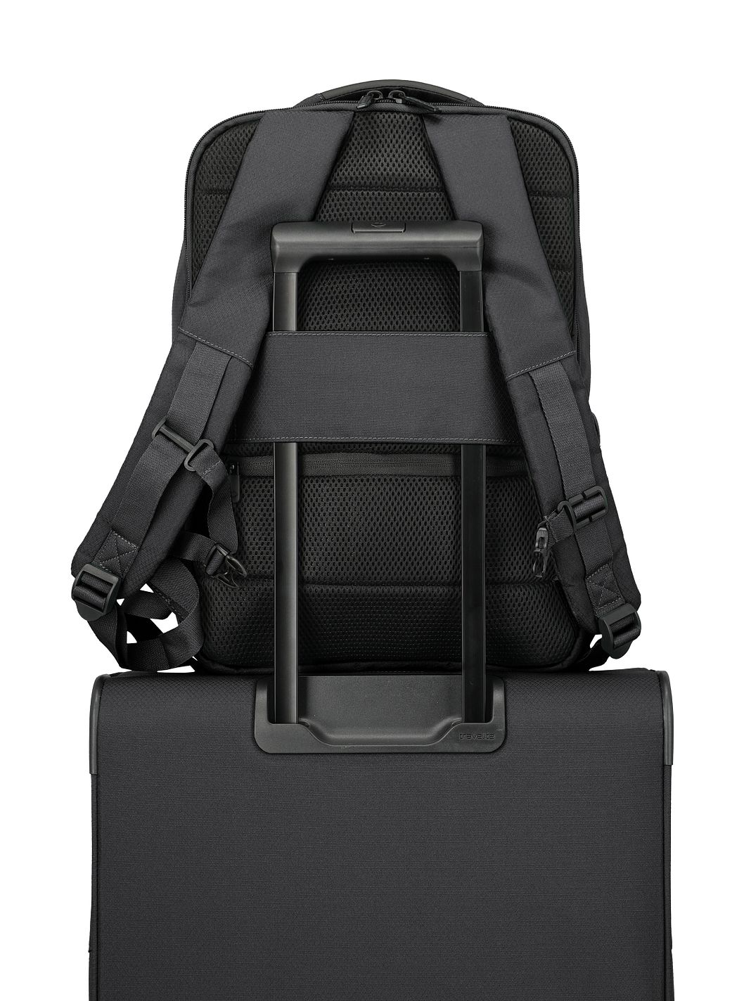 Travelite Skaii Denní batoh M 43 cm Kapsa na notebook Travelite Skaii Denní batoh M 43 cm Kapsa na notebook