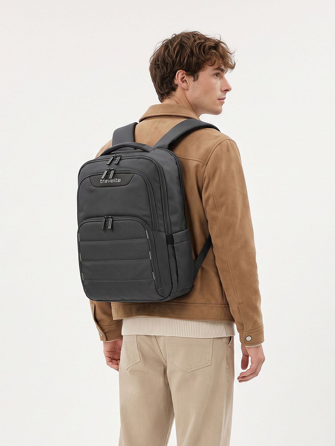 Travelite Skaii Denní batoh M 43 cm Kapsa na notebook Travelite Skaii Denní batoh M 43 cm Kapsa na notebook