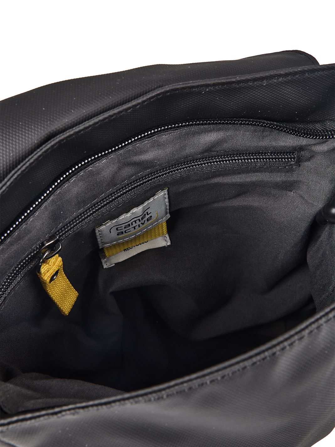 camel active Explore Borsa a tracolla M 26 cm camel active Explore Borsa a tracolla M 26 cm