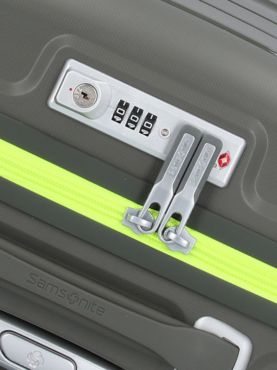Samsonite Flux 4 ruote Trolley cabina 55 cm espandibile Samsonite Flux 4 ruote Trolley cabina 55 cm espandibile