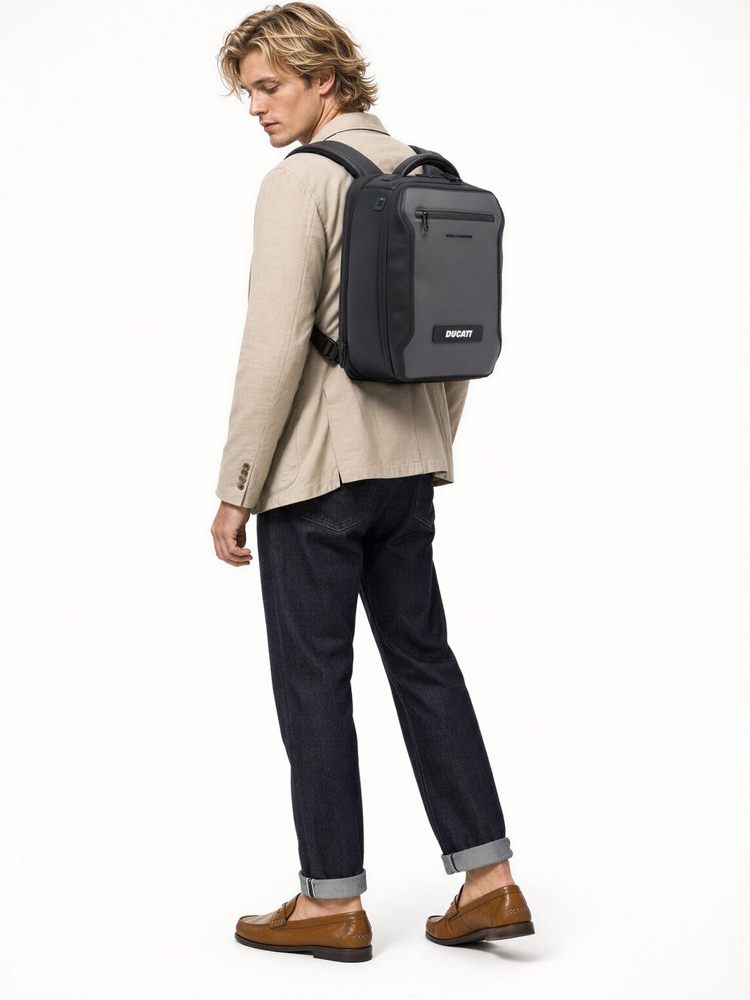 Piquadro Zaino da viaggio Rover con scomparto per laptop da 40 cm e protezione RFID Piquadro Zaino da viaggio Rover con scomparto per laptop da 40 cm e protezione RFID