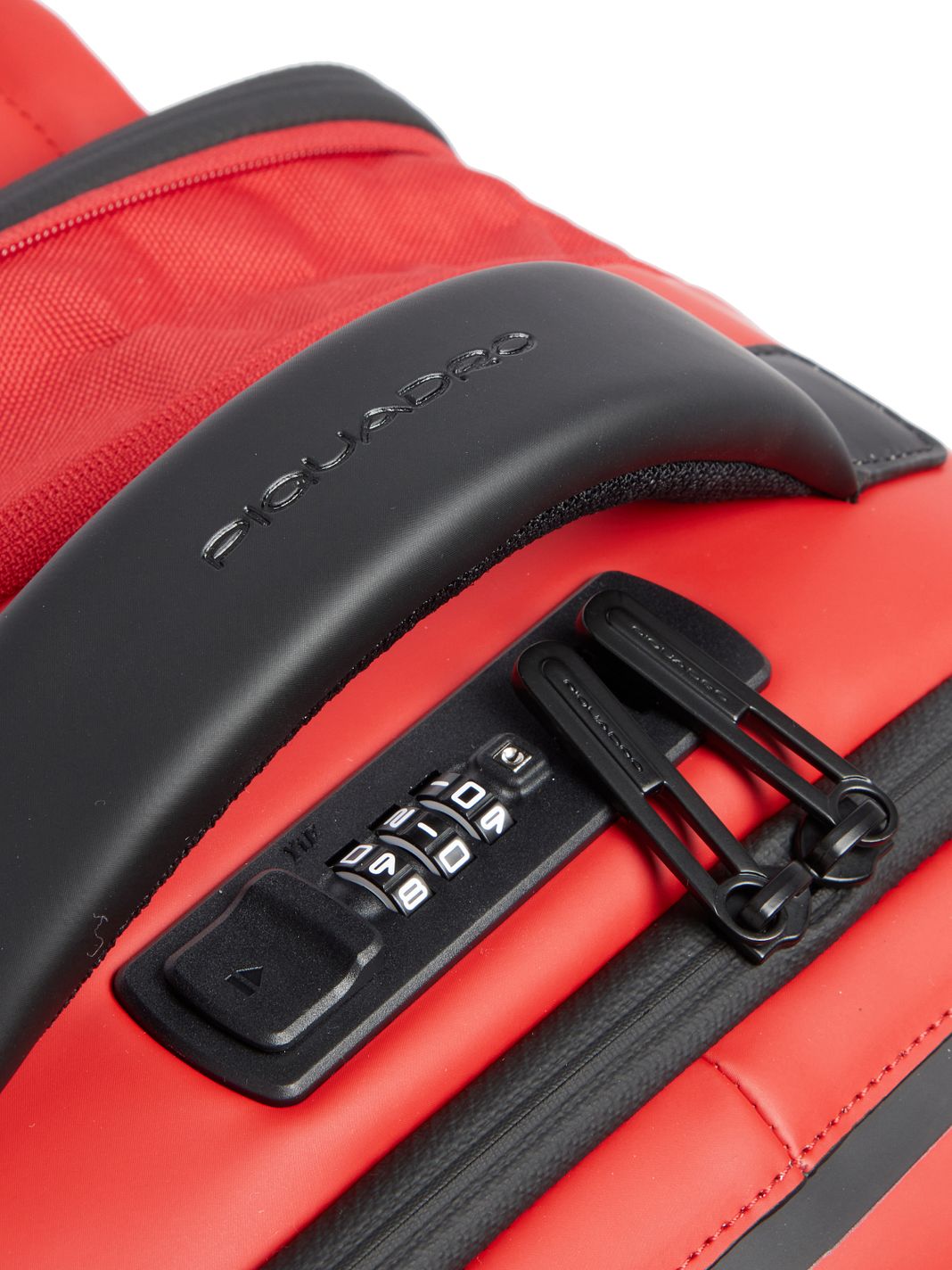 Piquadro Zaino da viaggio Rover con scomparto per laptop da 40 cm e protezione RFID Piquadro Zaino da viaggio Rover con scomparto per laptop da 40 cm e protezione RFID