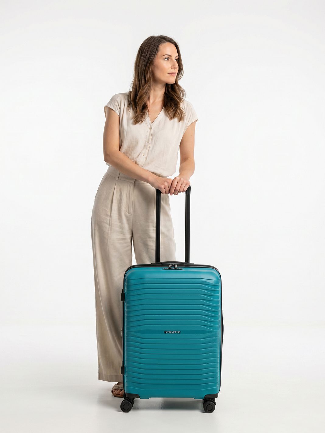 Stratic Shine 4 ruedas Trolley 66 cm Con asa expansible Stratic Shine 4 ruedas Trolley 66 cm Con asa expansible