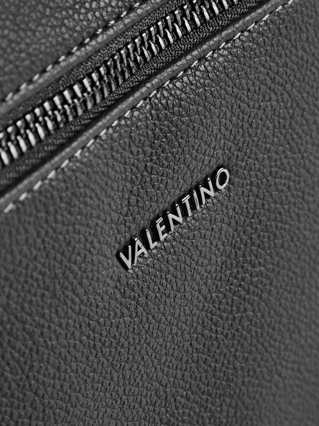 Valentino Vibe Bolsa de hombro 19 cm