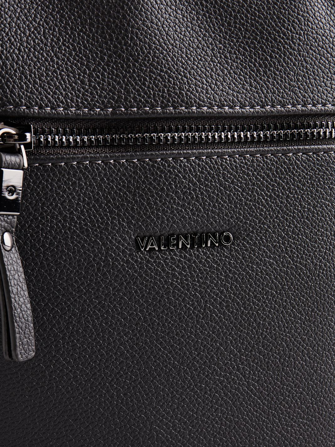 Valentino Vibe Bolsa banderola Mini Bag 15.5 cm Valentino Vibe Bolsa banderola Mini Bag 15.5 cm