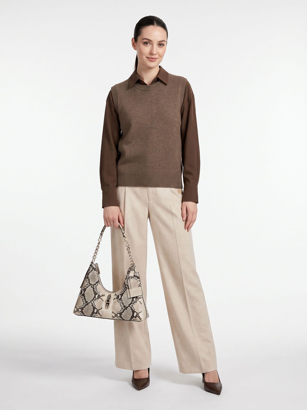 Guess Yvonne Olkalaukku 33 cm