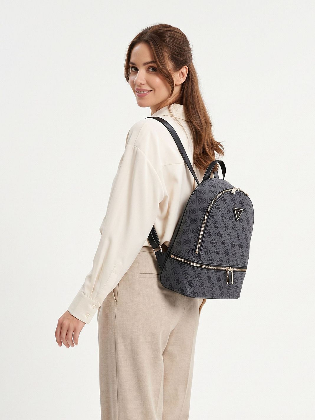 Guess Adrian Stadsryggsäck M 33 cm