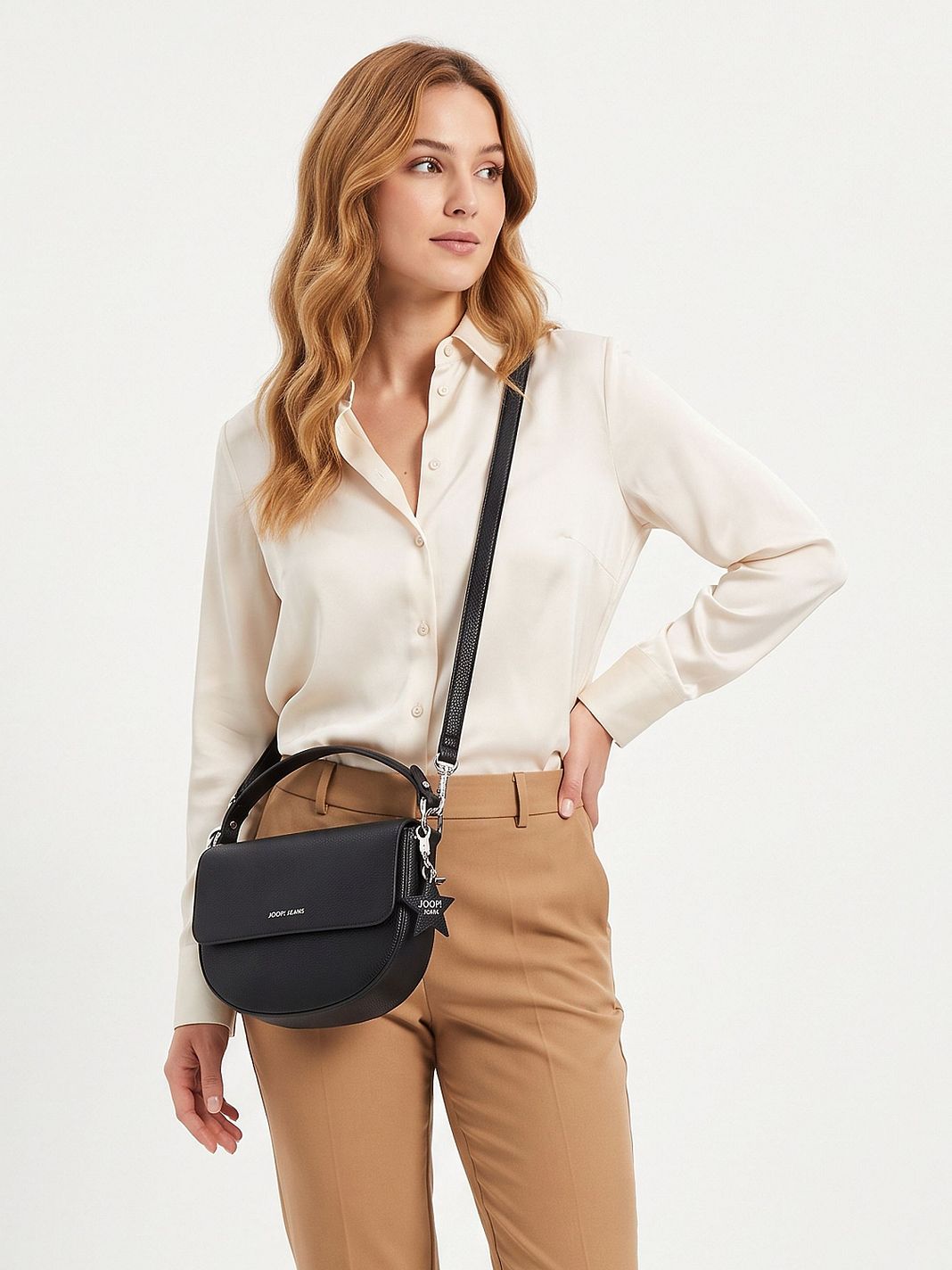 Joop! Jeans Salve Kaley Käsilaukku 24 cm Joop! Jeans Salve Kaley Käsilaukku 24 cm