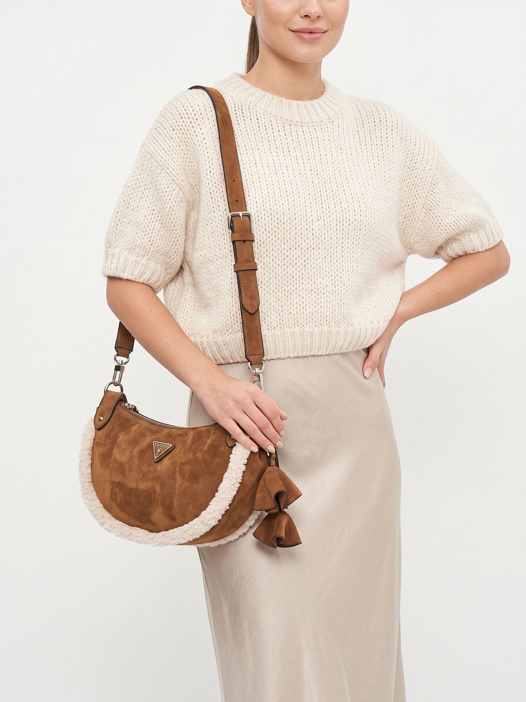 Guess Katie Skuldertaske 27 cm