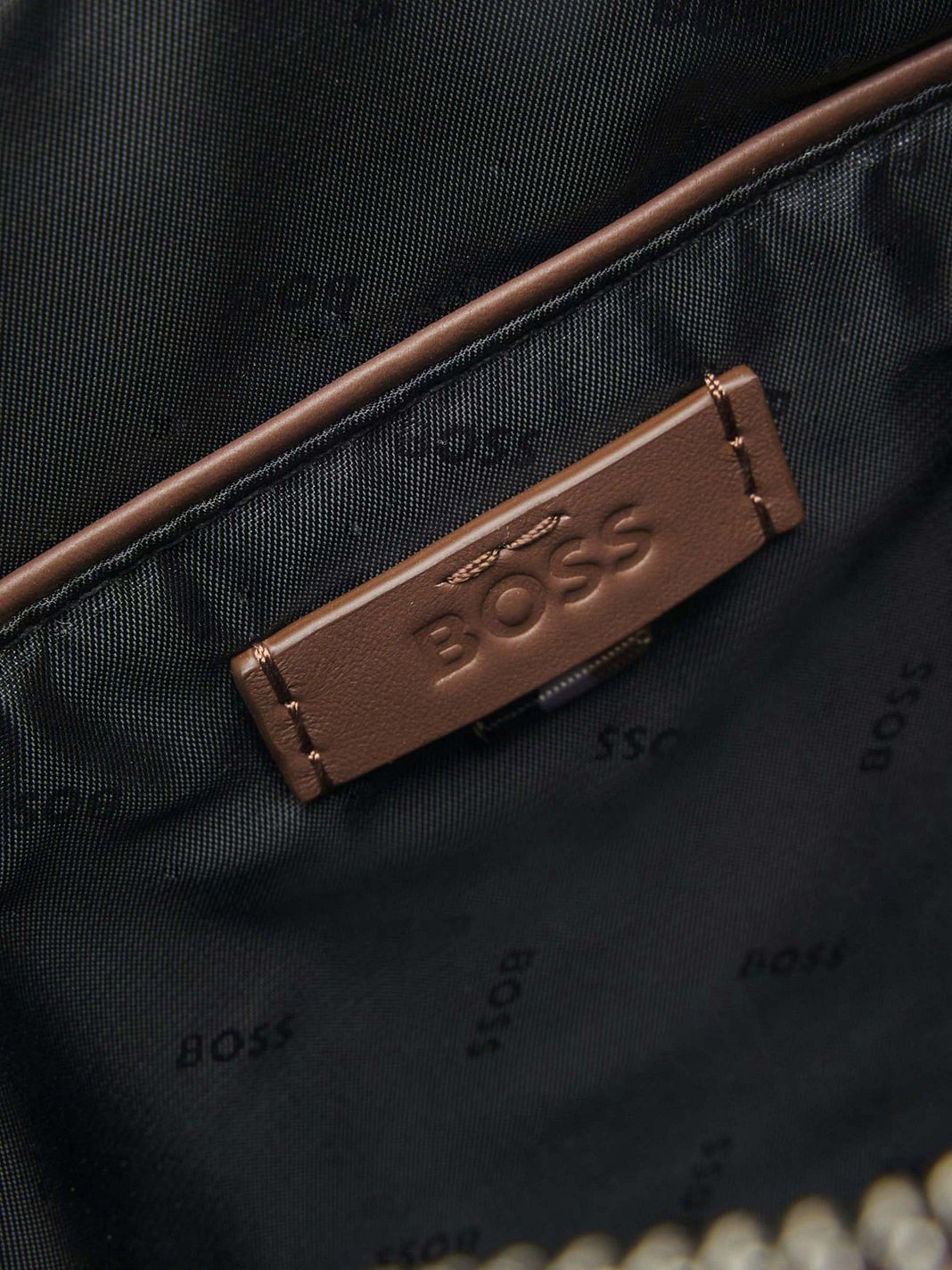 Boss New Crosstown Bolso bandolera Piel natural 24 cm