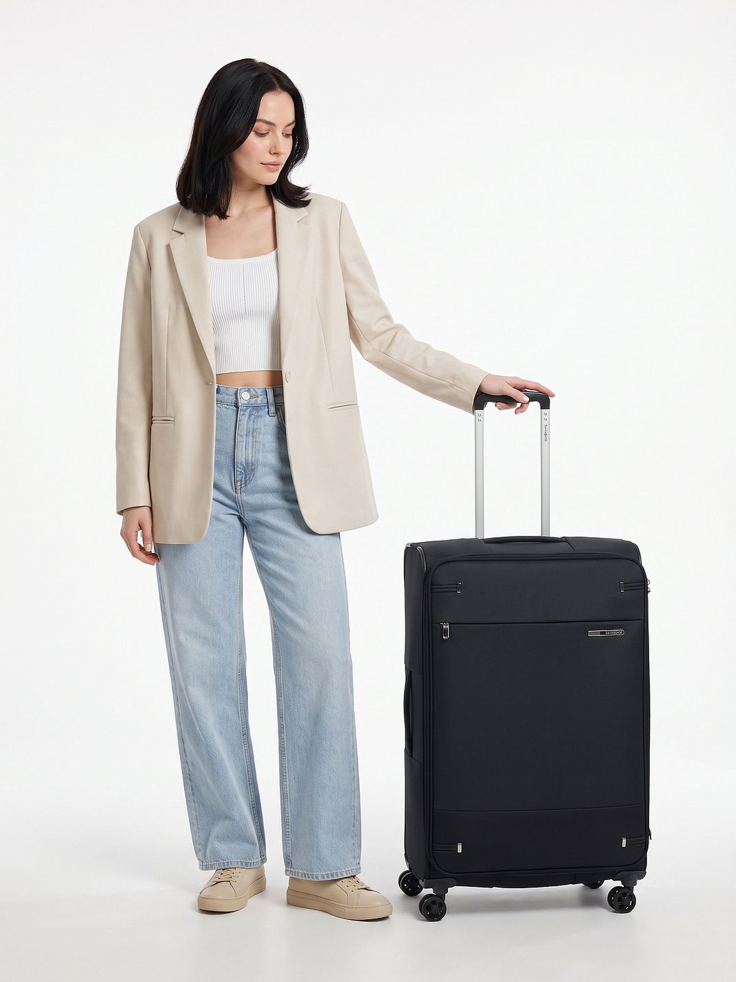 Samsonite Base Boost 4-pyöräinen vetolaukku 78 cm Laajennettava Samsonite Base Boost 4-pyöräinen vetolaukku 78 cm Laajennettava