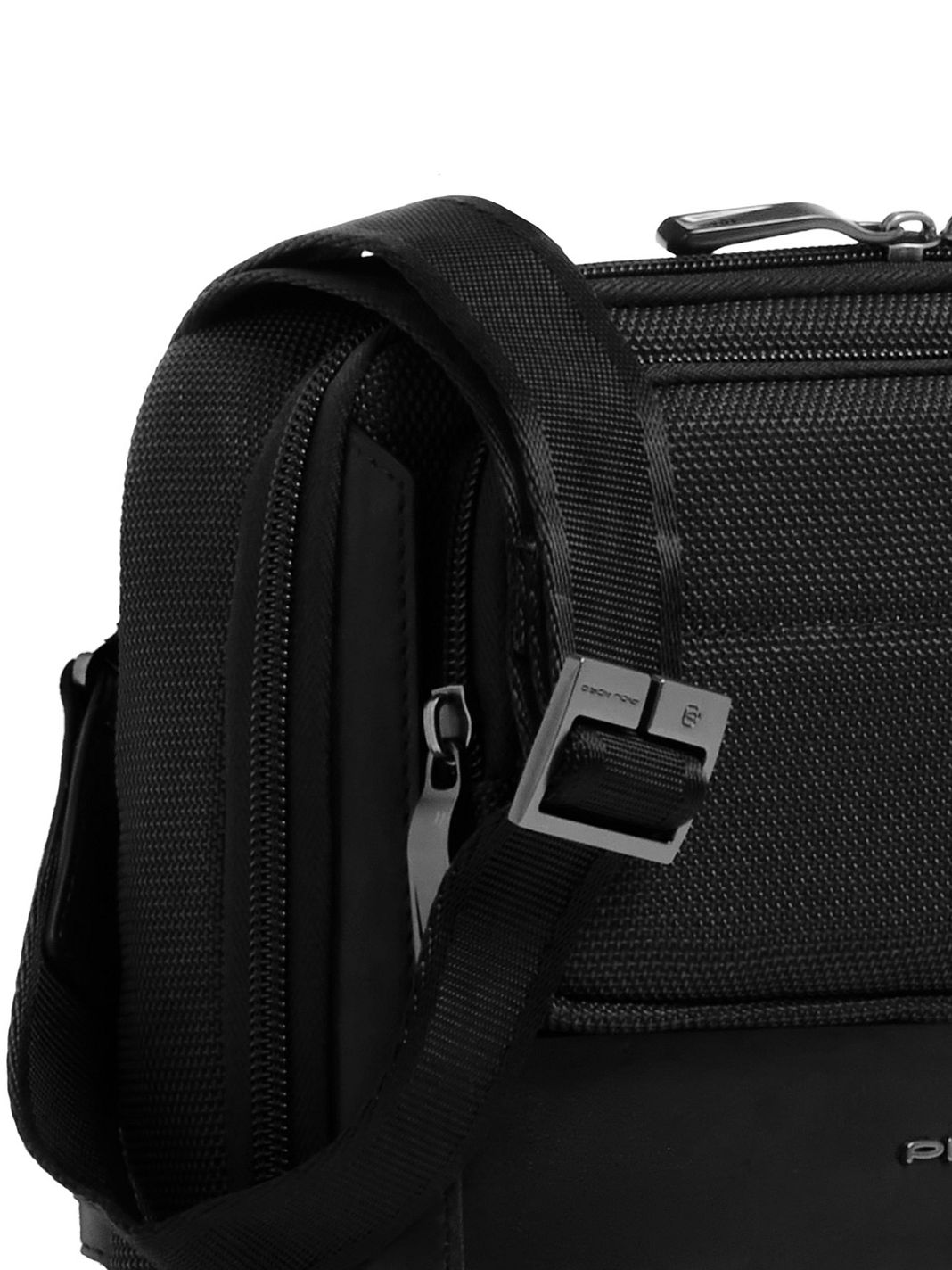 Piquadro Oberon Crossbody taske RFID-beskyttelse 24 cm