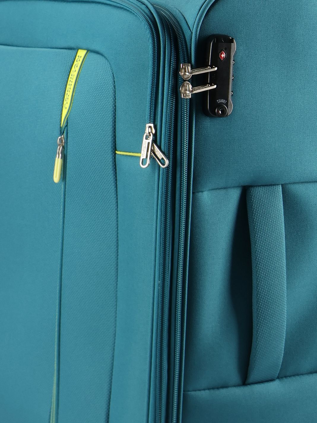 American Tourister Nitestream 4-hjulig Resväskeset 3-delad med expansionsveck American Tourister Nitestream 4-hjulig Resväskeset 3-delad med expansionsveck