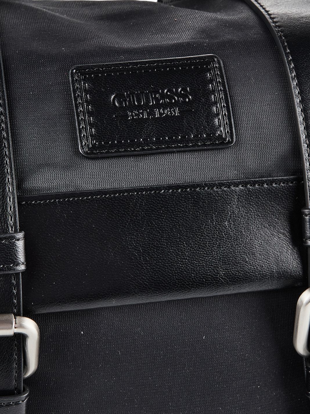 Guess Oslo Dagsryggsäck 38 cm Laptopfack