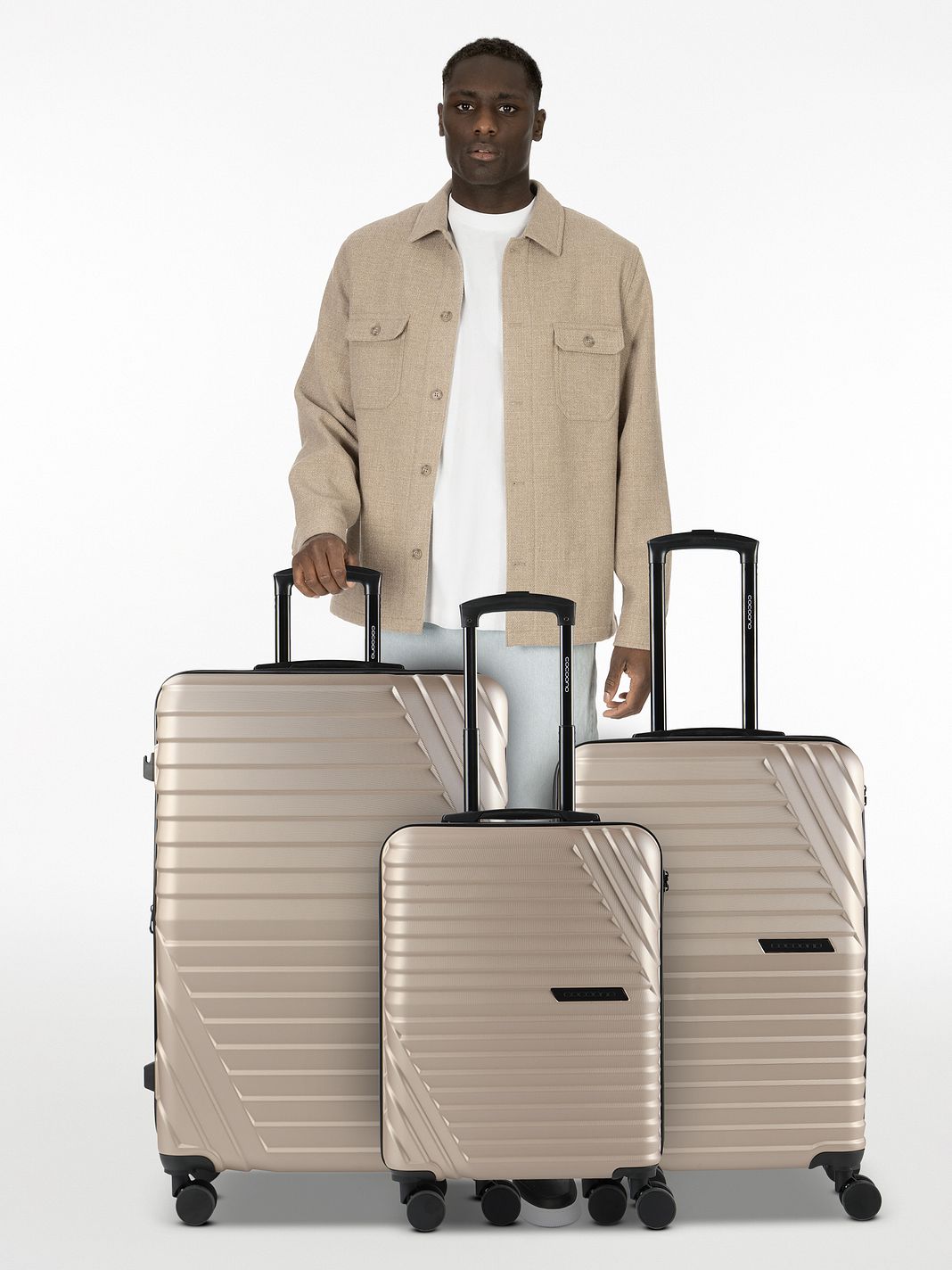 cocoono Larnaka 4 ruote Set di valigie 3 pezzi espandibile cocoono Larnaka 4 ruote Set di valigie 3 pezzi espandibile
