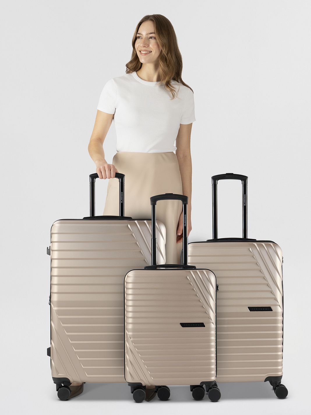 cocoono Larnaka 4 ruote Set di valigie 3 pezzi espandibile cocoono Larnaka 4 ruote Set di valigie 3 pezzi espandibile