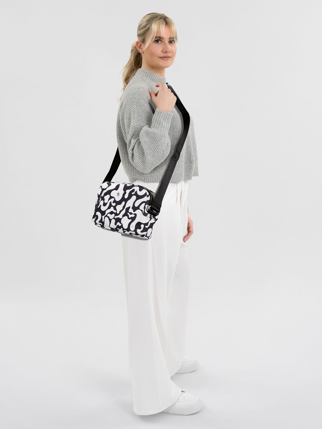 Mandarina Duck Hunter Moire Crossbody taske 22 cm